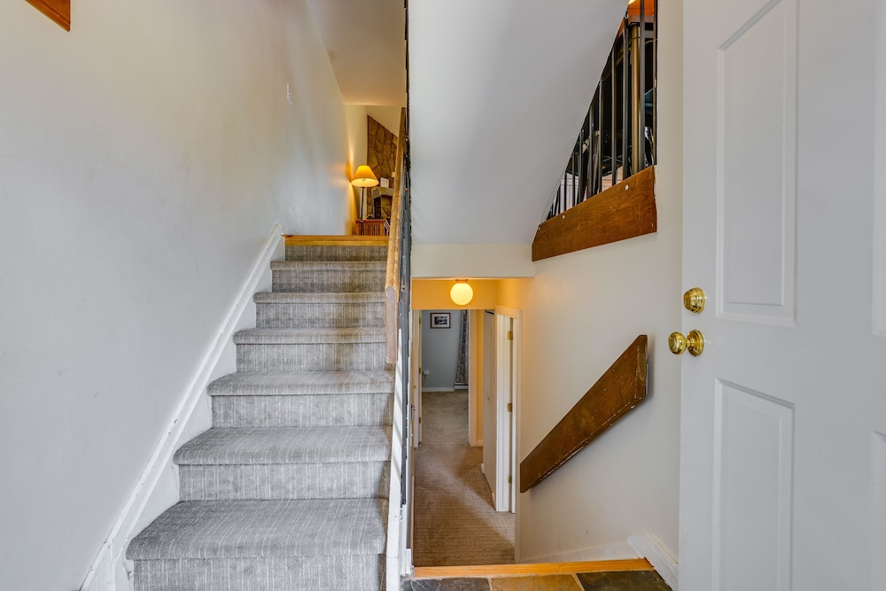 Family-friendly Fraser Condo w/ Heated Pool Access