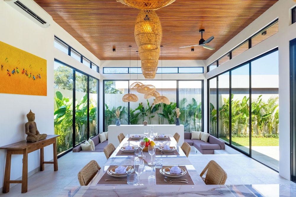 Villa Linaria by Pertama Management