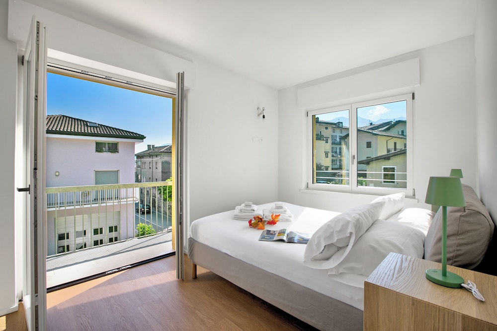 Ulivo and Magnolia Bike & River Apartment