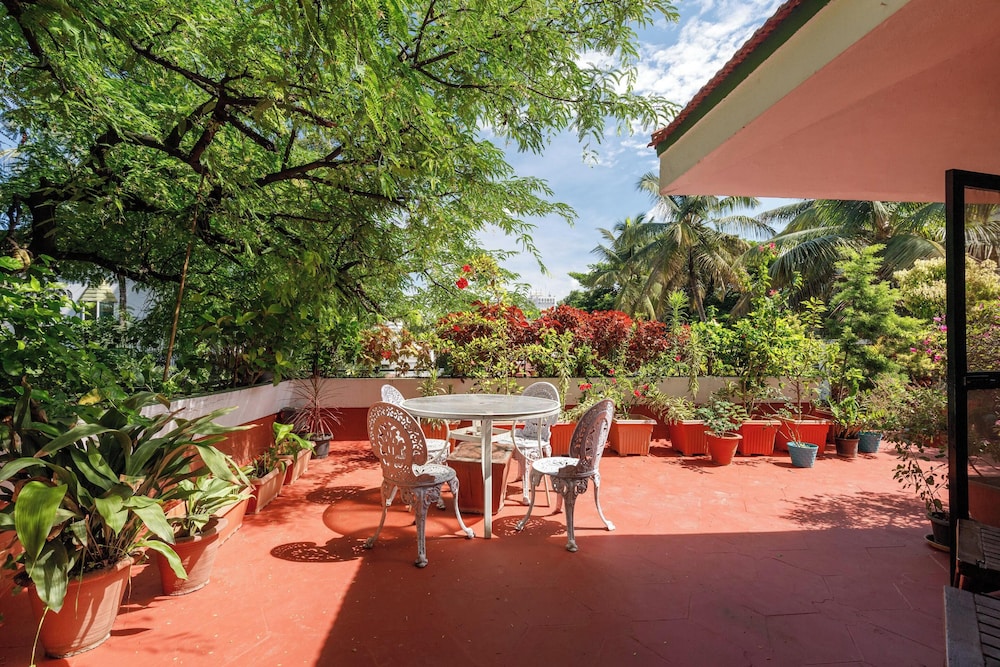 Casa Bianca by Red Olivenr Taj MG Roadpvt Garden