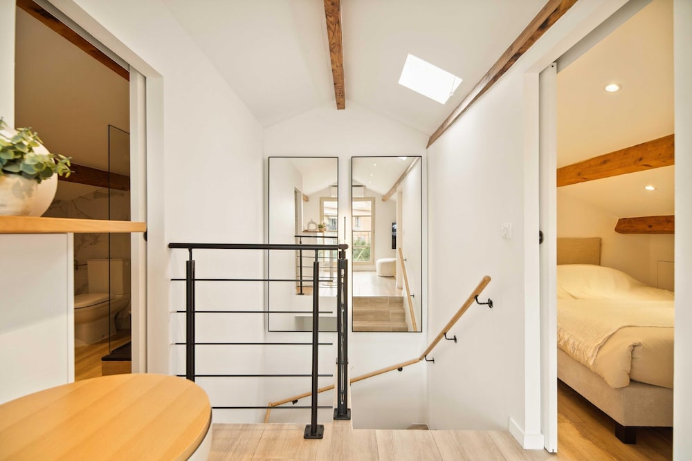 Bright Apartment - AC- 2P - Center of St Tropez