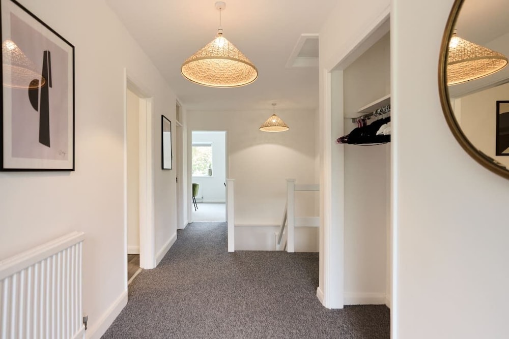 The Oxford Garden House - Spacious 5-bed Oxford Home With Garden & Balcony