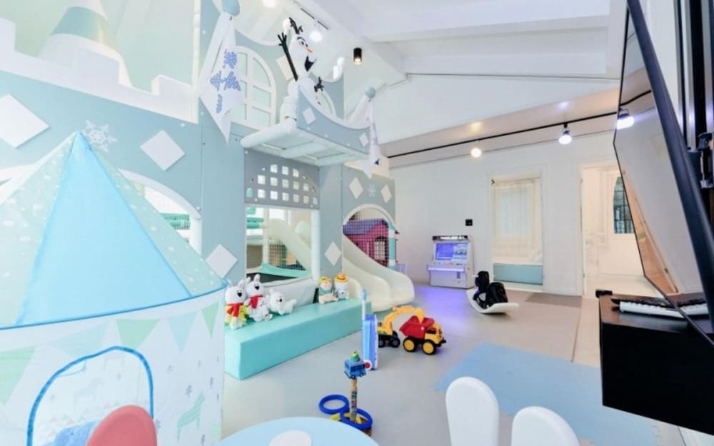 Gapyeong Shinbi Kids Pool Villa