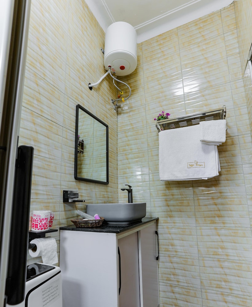 Tanzi Homes Kakama