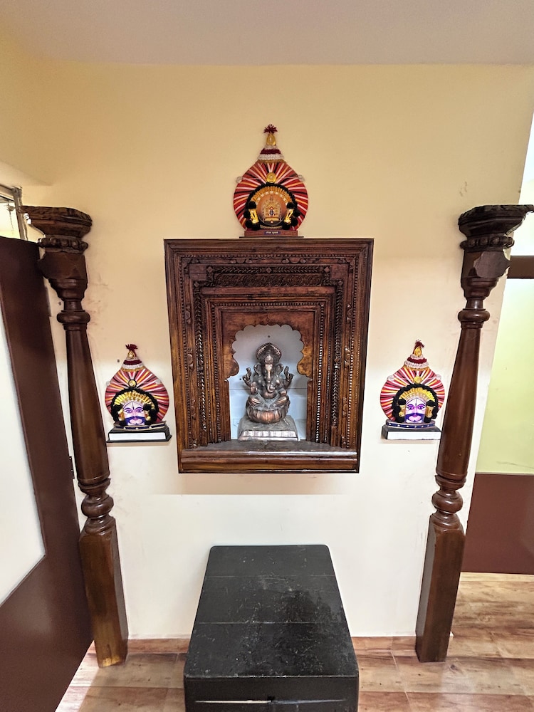 Shubham Suites & Party Hall