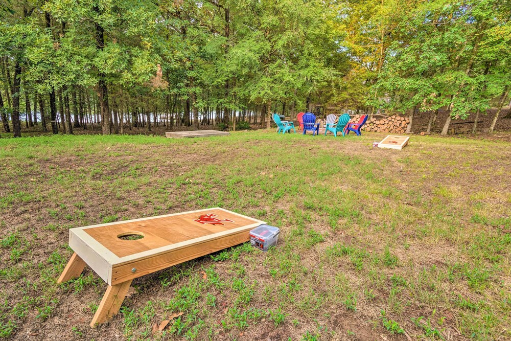 Scranton Vacations - Lakefront Hideaway in Scranton: Spacious Deck - Property Image 28