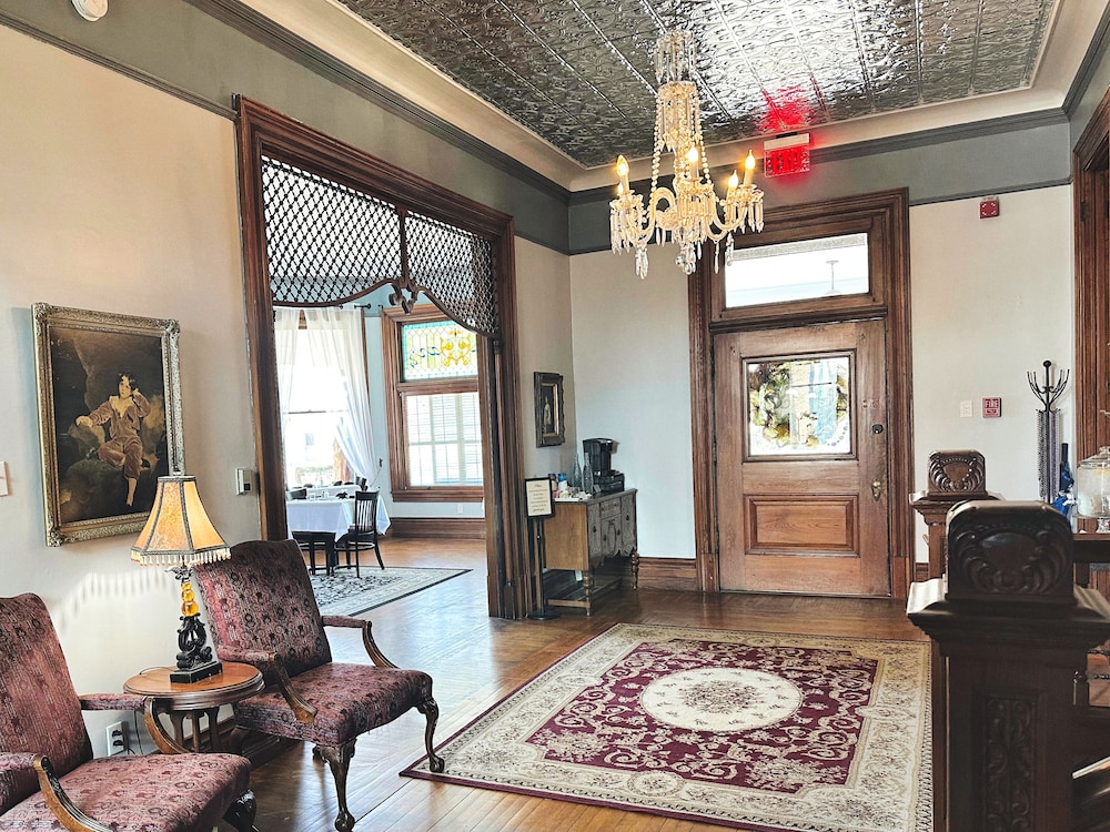 The Mansion on 17th view 2