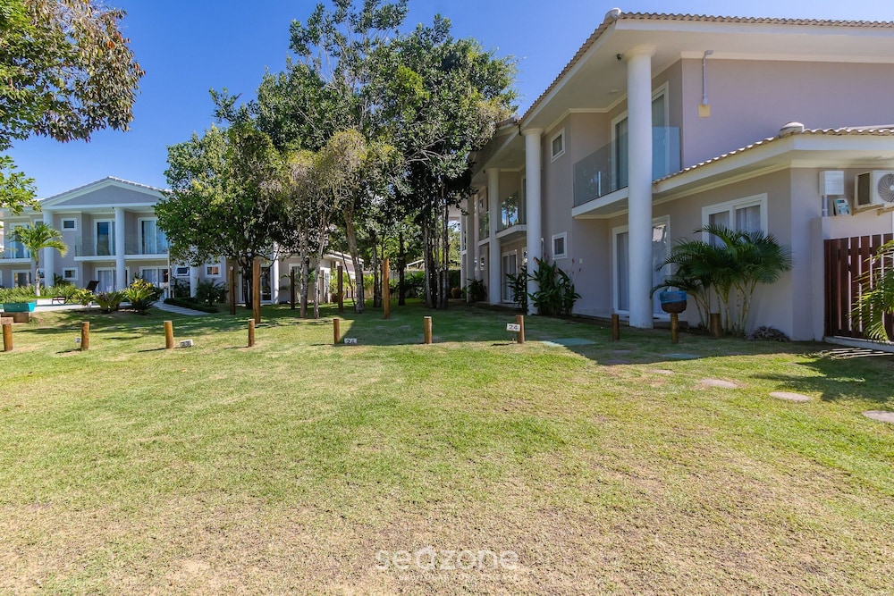 Houses in Condominium Near Pitinga Beach - MGI