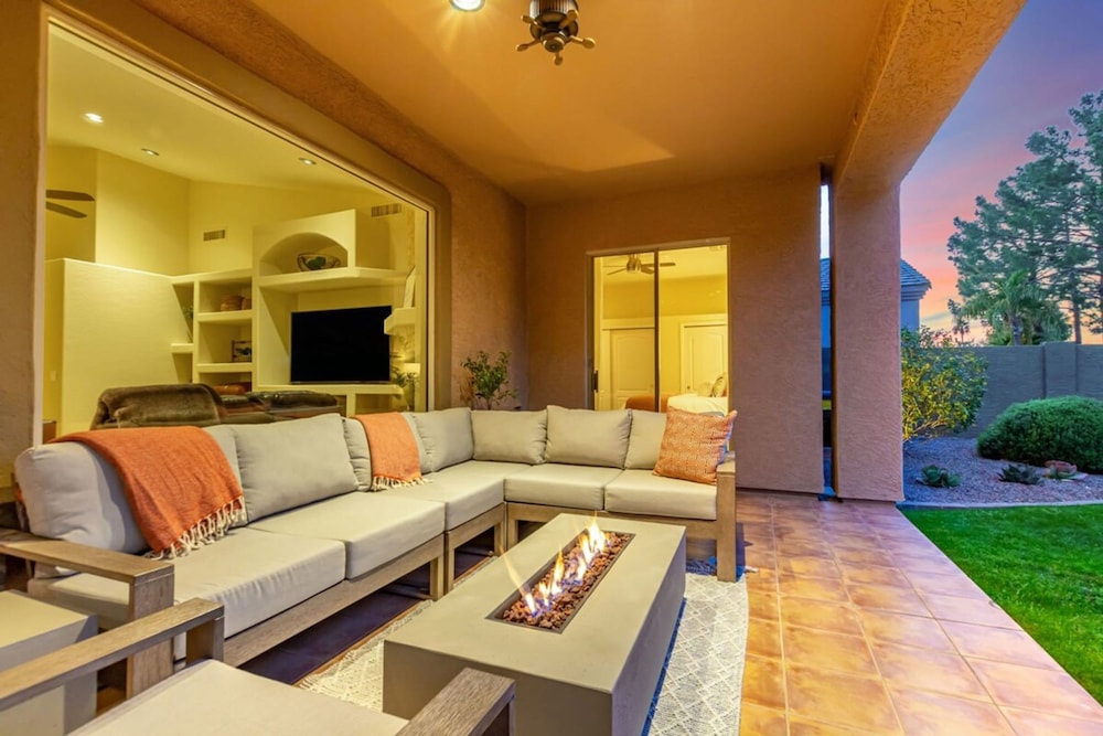 The Dreaming Tree Sleeps 10 Pool Spa Firepit BBQ