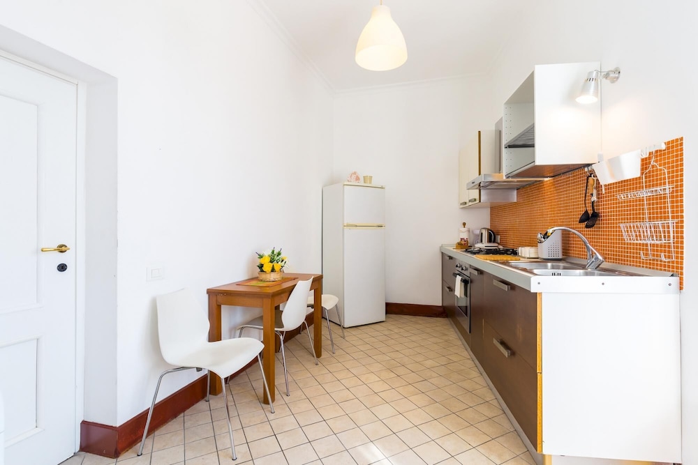 Lopez 20 - a Big Family Apartment