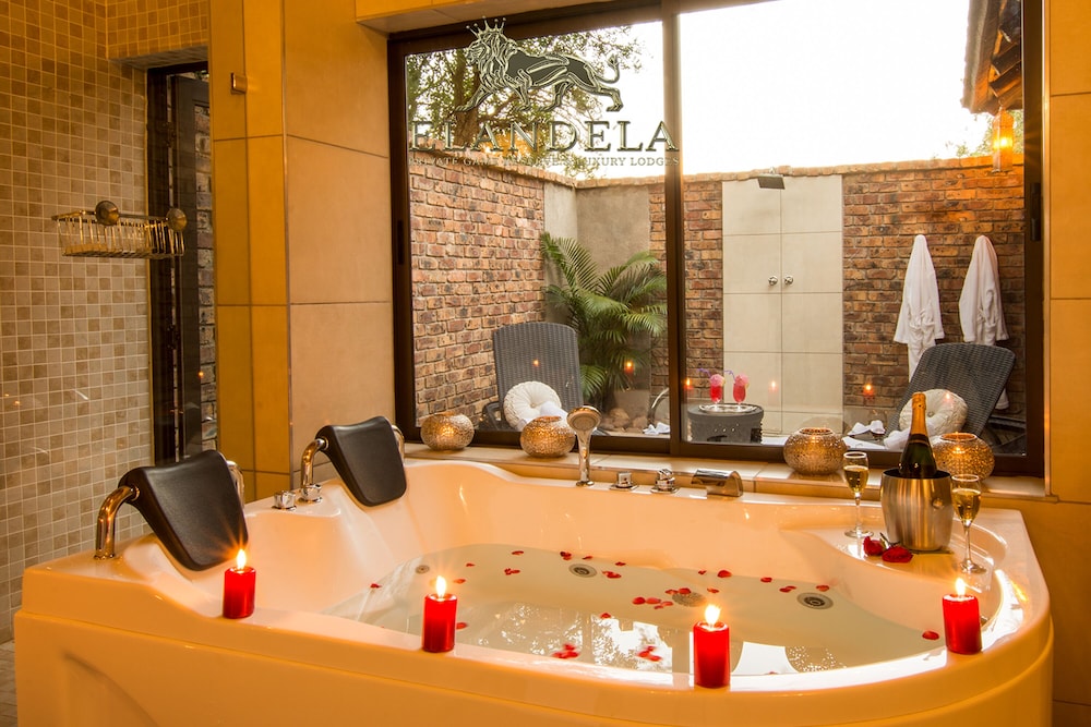 Elandela Private Game Reserve & Luxury Lodge