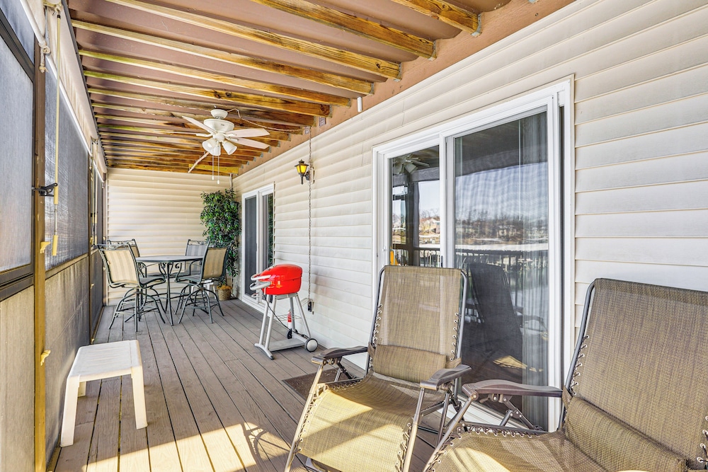 Lake of the Ozarks Condo w/ Screened Porch view 4