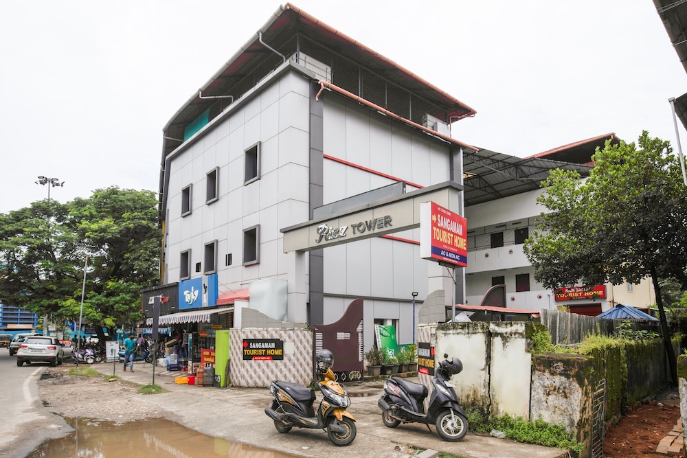 SPOT ON 49545 Sangamam Tourist Home view 3