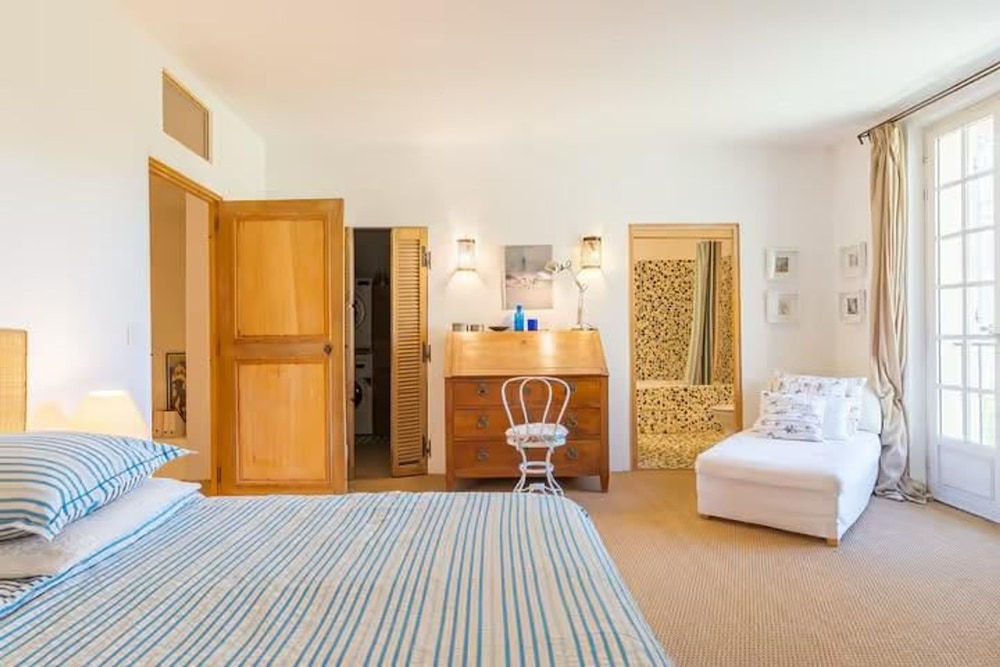 New Bastide Couronne d Aix Luxury in Aix-en-provence A Sophisticated Retreat for Families and Friends