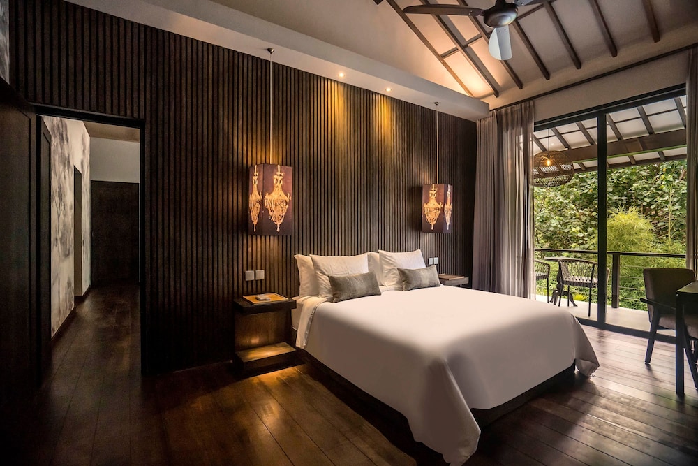 Umayam Luxury Townhouse 7 by Alfred in Bali - New Modern Luxury 3BR w Pool Near Pererenan Beach