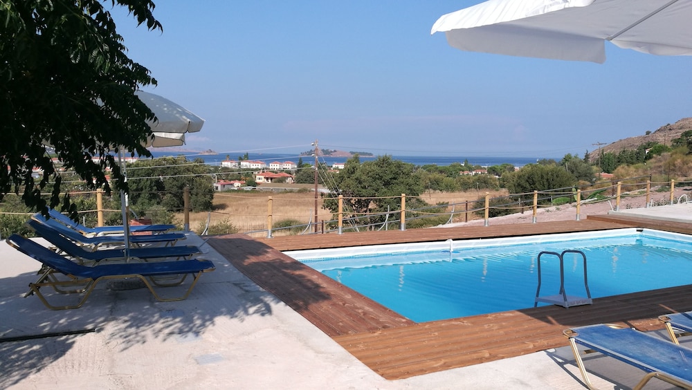 Troyan Hill Apartments