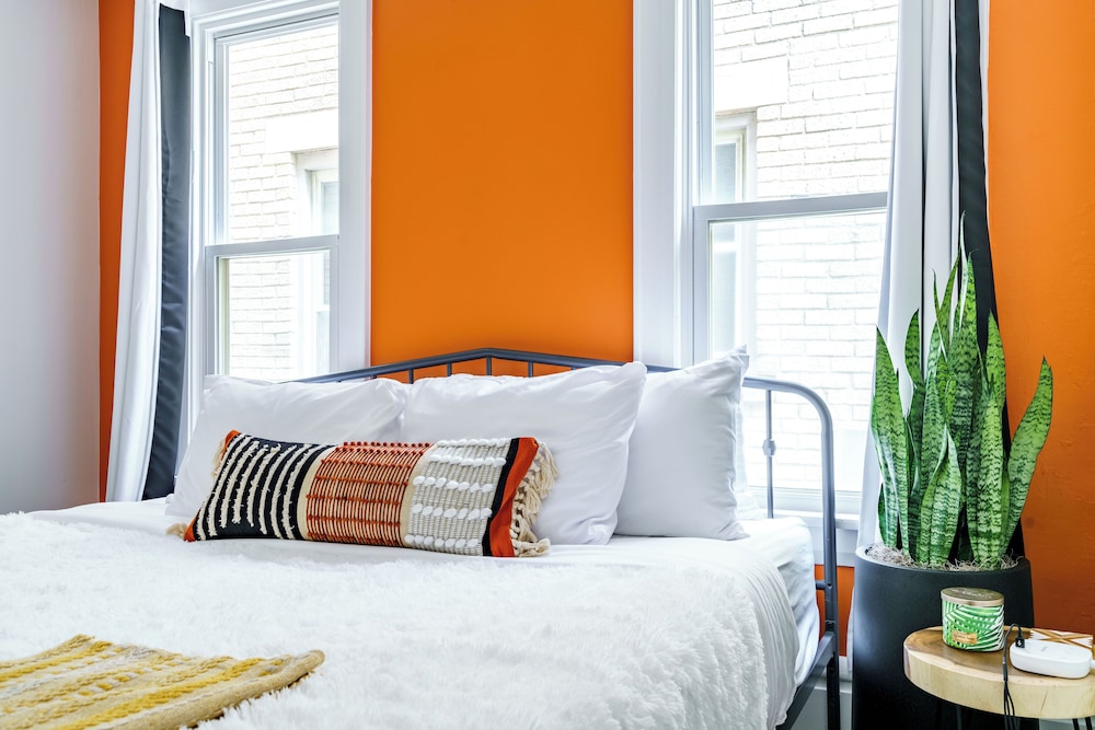 Jungle House Boutique Suites – Short North & Convention Center
