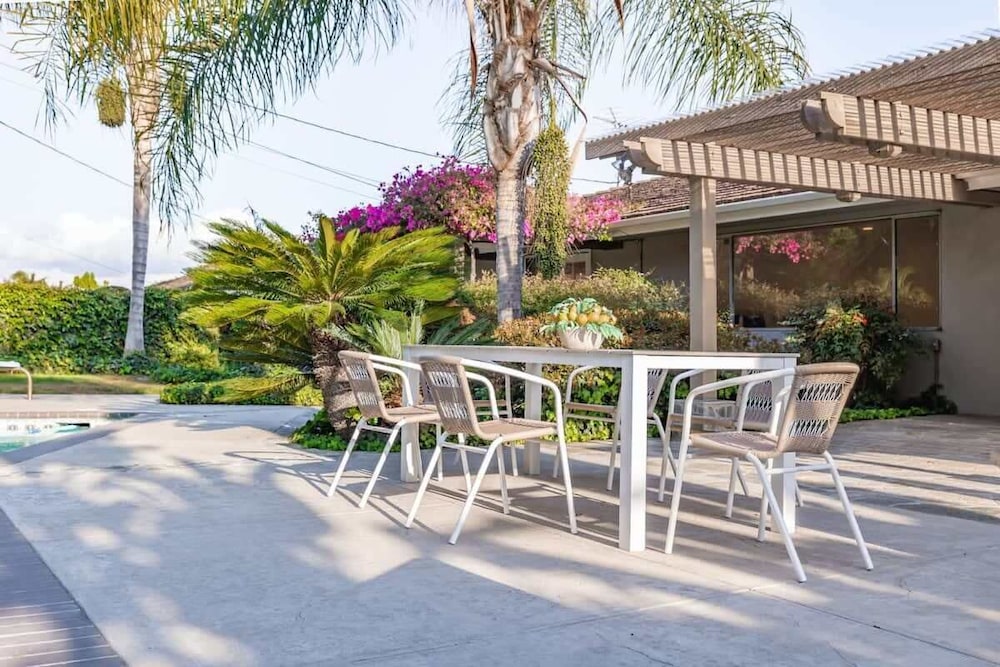 @ Marbella Lane - Serene Ranch Style Home W/pool