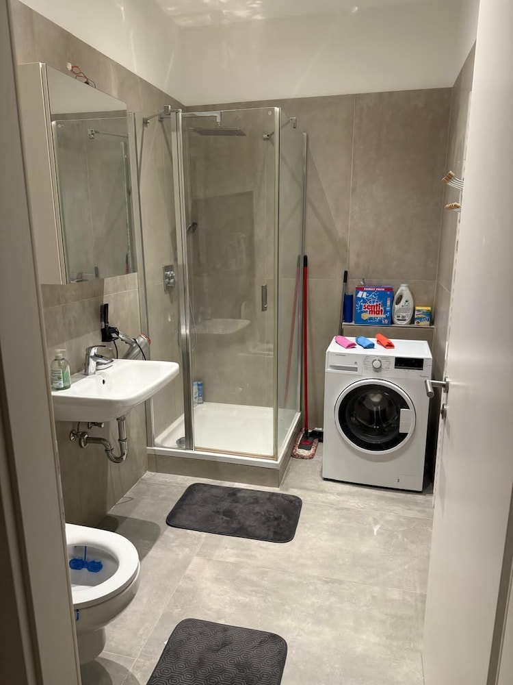 Comfort 1BR Studio Near Matzleinsdorfer