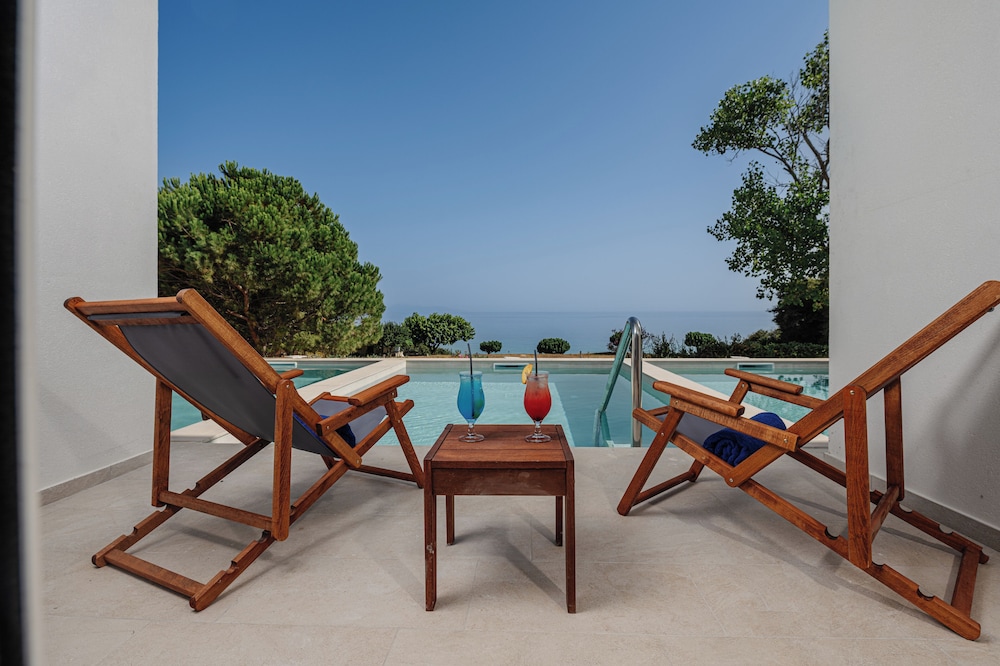 Mirage Bleu Hotel 20