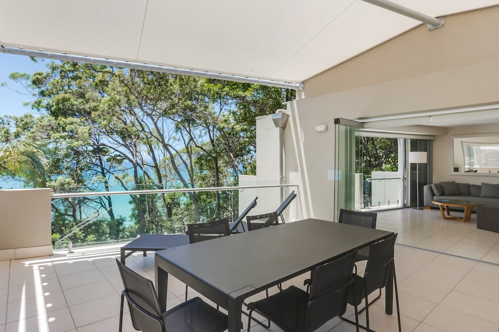 Little Cove Court