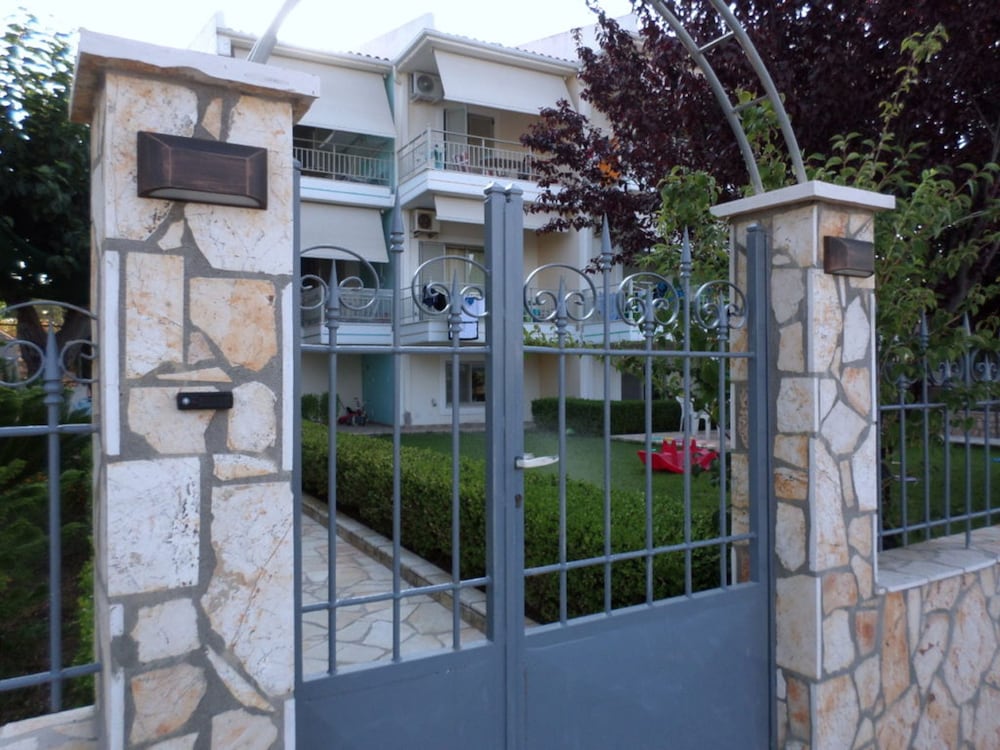 Asfodelos Apartment Hotel view 3