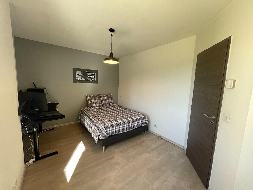 Villa in Vaison Near Roman Ruins & Pool