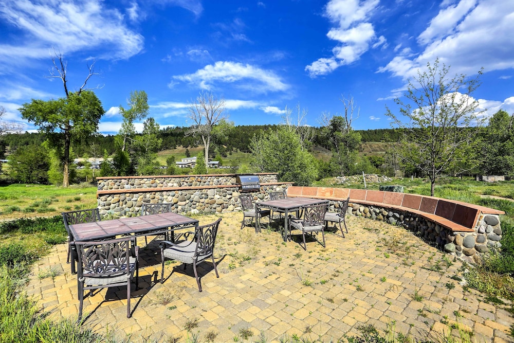 Chic Pagosa Springs Condo w/ Porch - Walk to Shops view 2