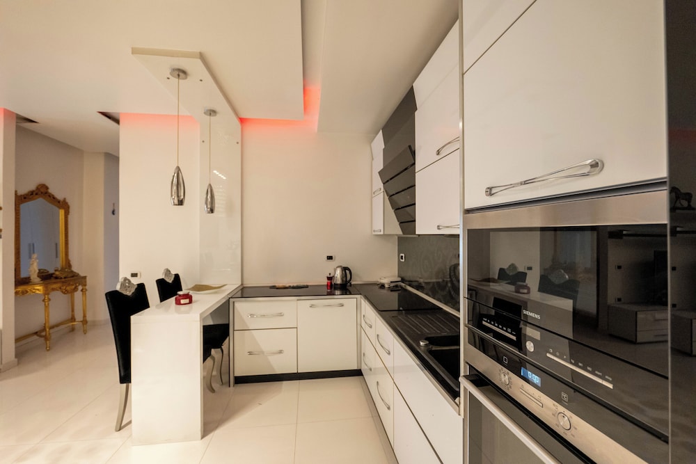 Tirent Apartment-Spacious 2-Bedroom Stay in Delijorgji Tirana