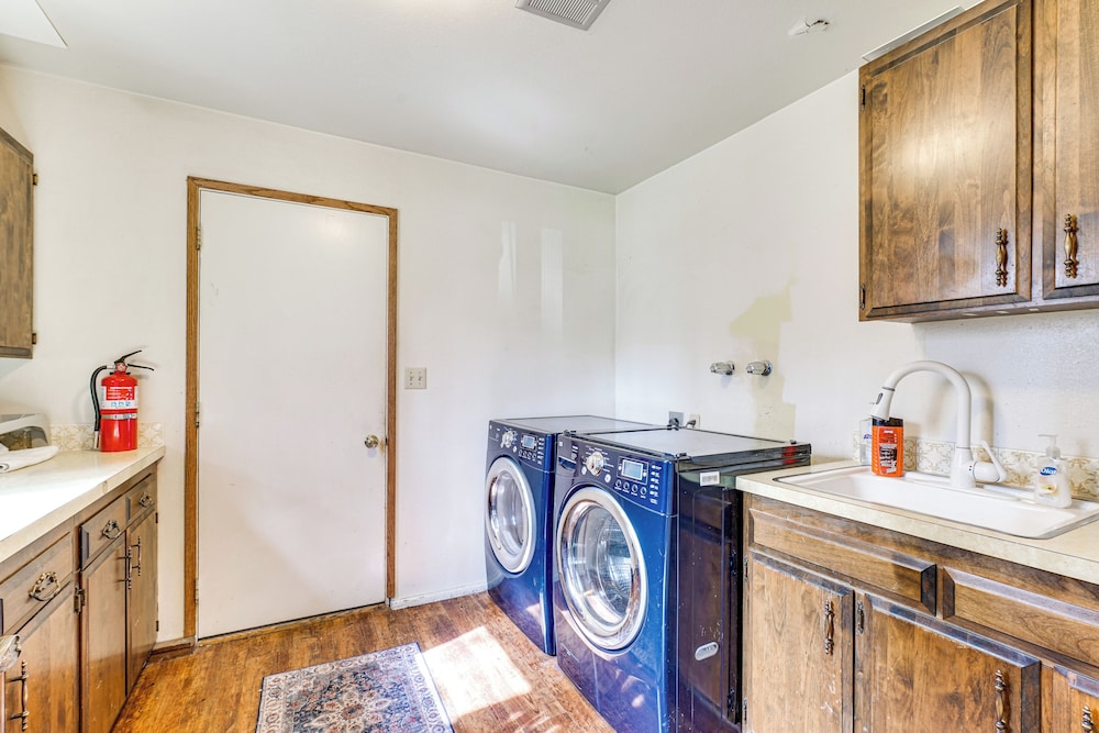 On-site Access to Spokane River: Home w/ Fire Pit!