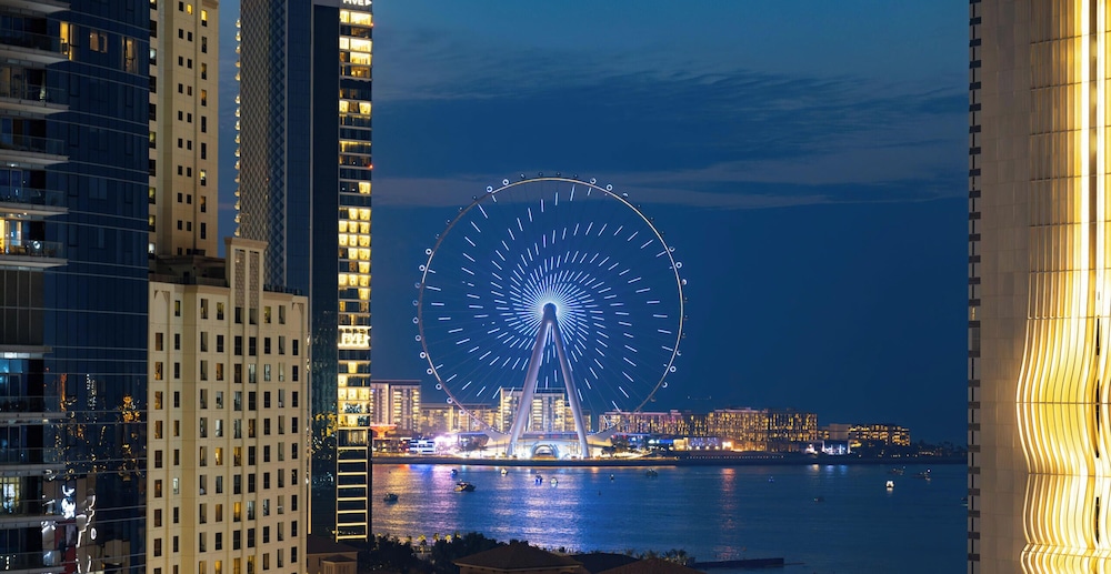 LUX The Sky Dubai Eye View Suite