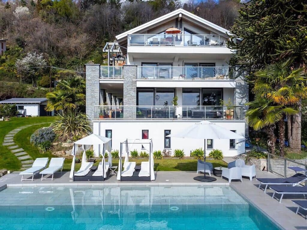 Family Friendly Italian Lakes Holiday Rental With Pool