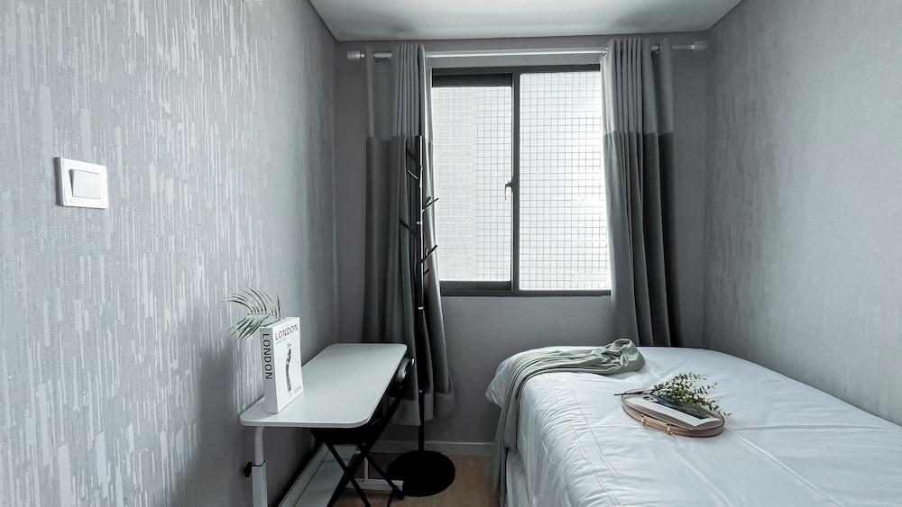 Nice and Comfortable 2BR Apartment at Daan Mogot City