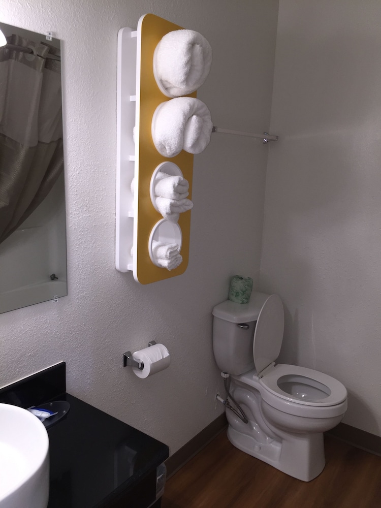 Motel 6 Prairie Du Chien, WI