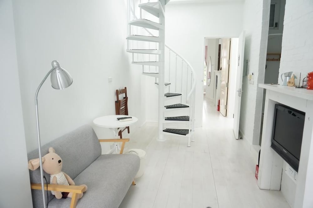 Milk White Homestay view 2