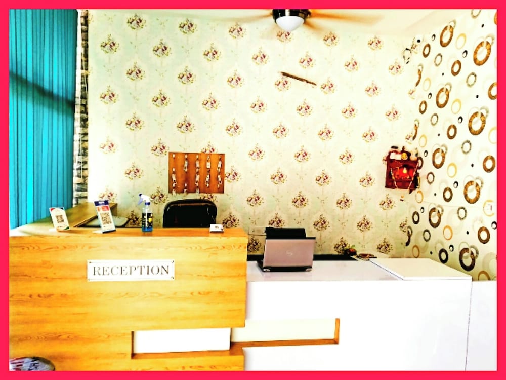 Hotel The NV Grand Palace Vrindavan