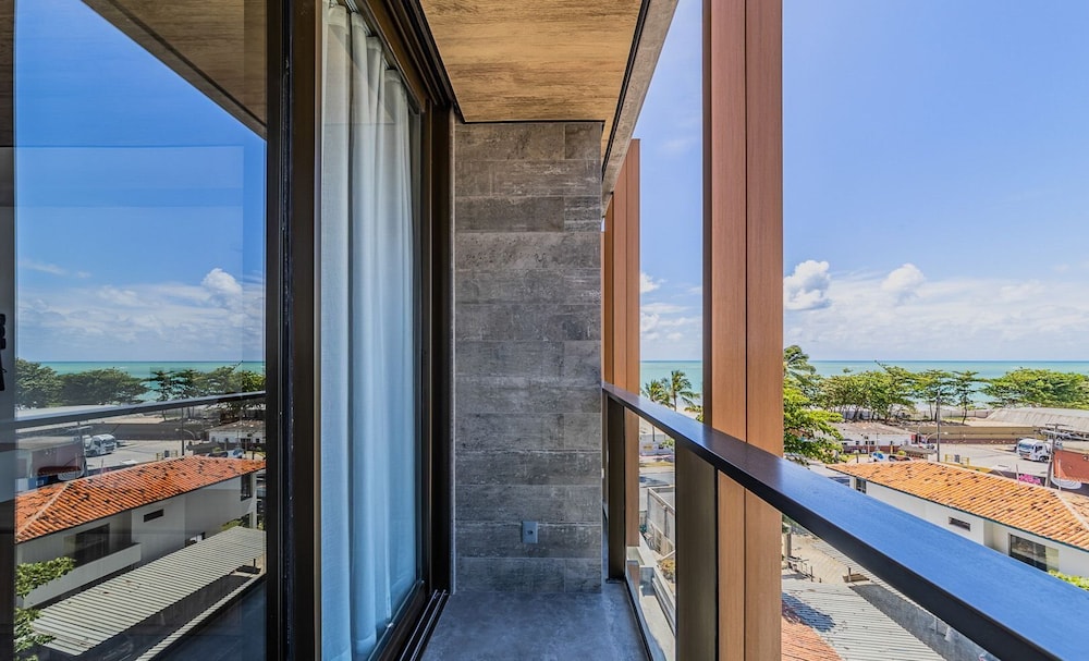 NWTs - Estúdios com Vista Lateral Mar