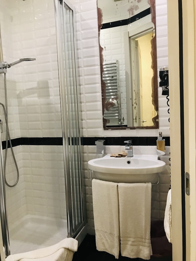 MDM Guesthouse