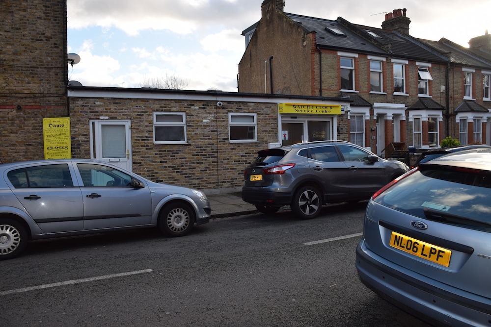 Apartment Northfields — London