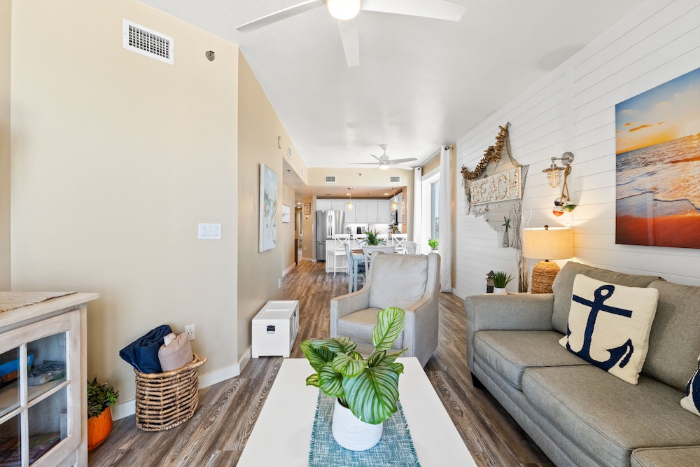 Grand Panama Beach Resort by Panhandle Getaways