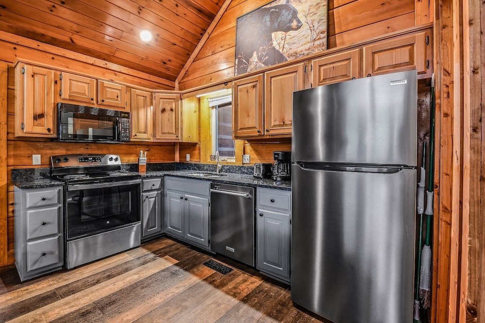 Panoramic Pointe 2 Bedroom Cabin