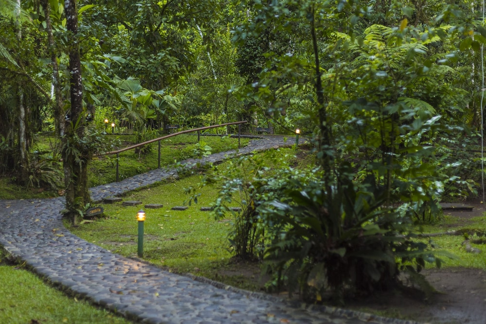 Pacuare Lodge by Böëna