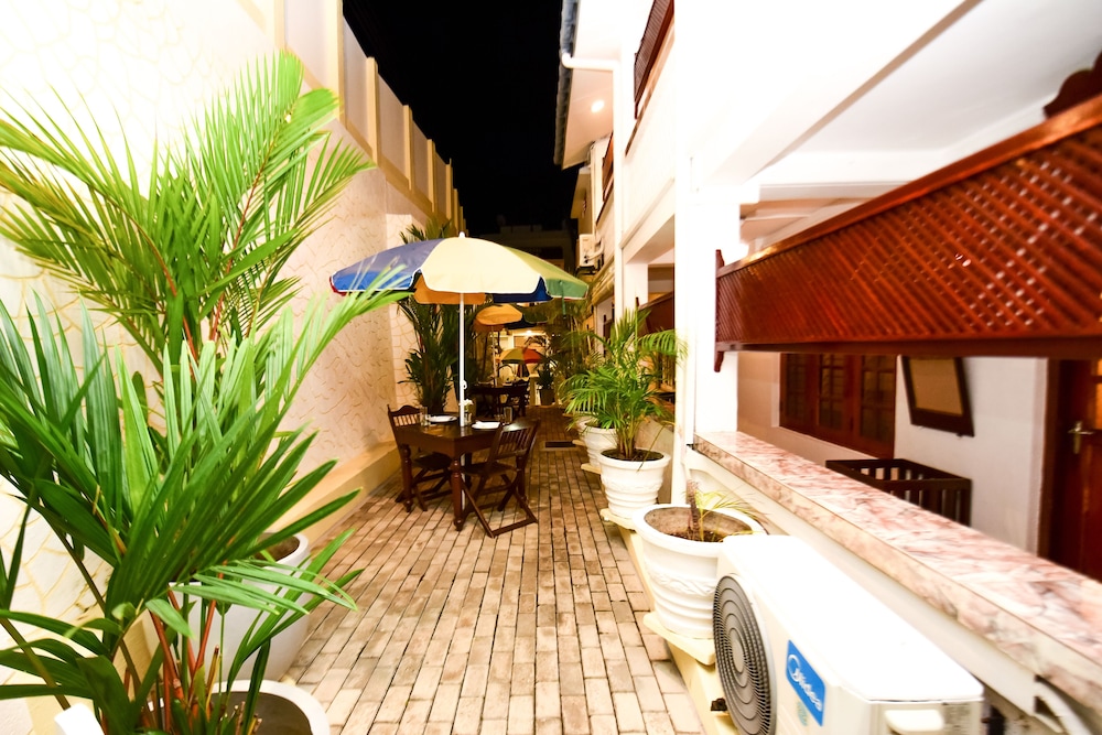 New Old Dutch House - Galle Fort