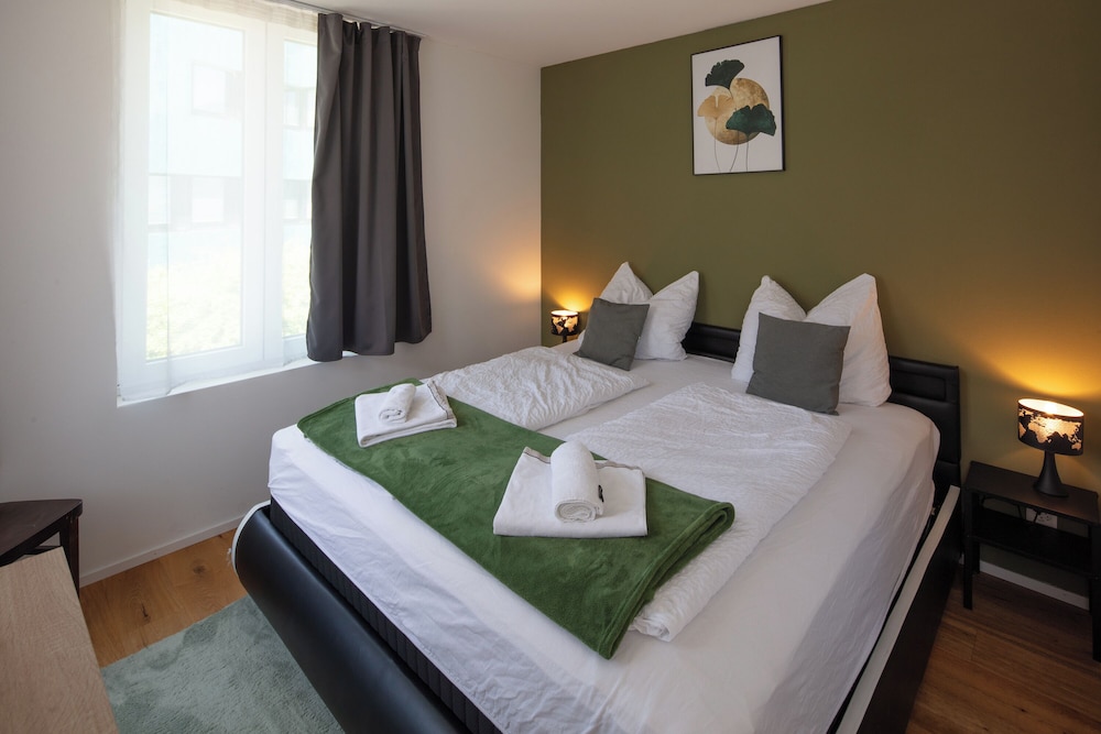 BERG&BERG APARTMENTS-Spiez Self Check-In