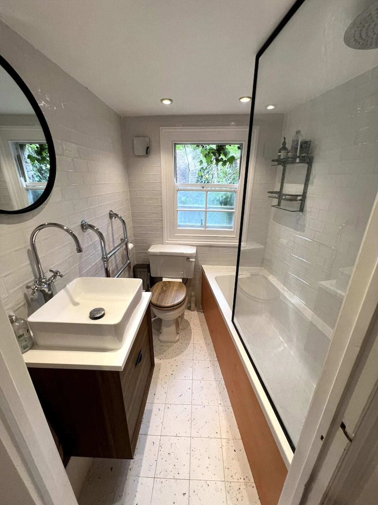 Quirky 1 Bedroom Apartment in Islington