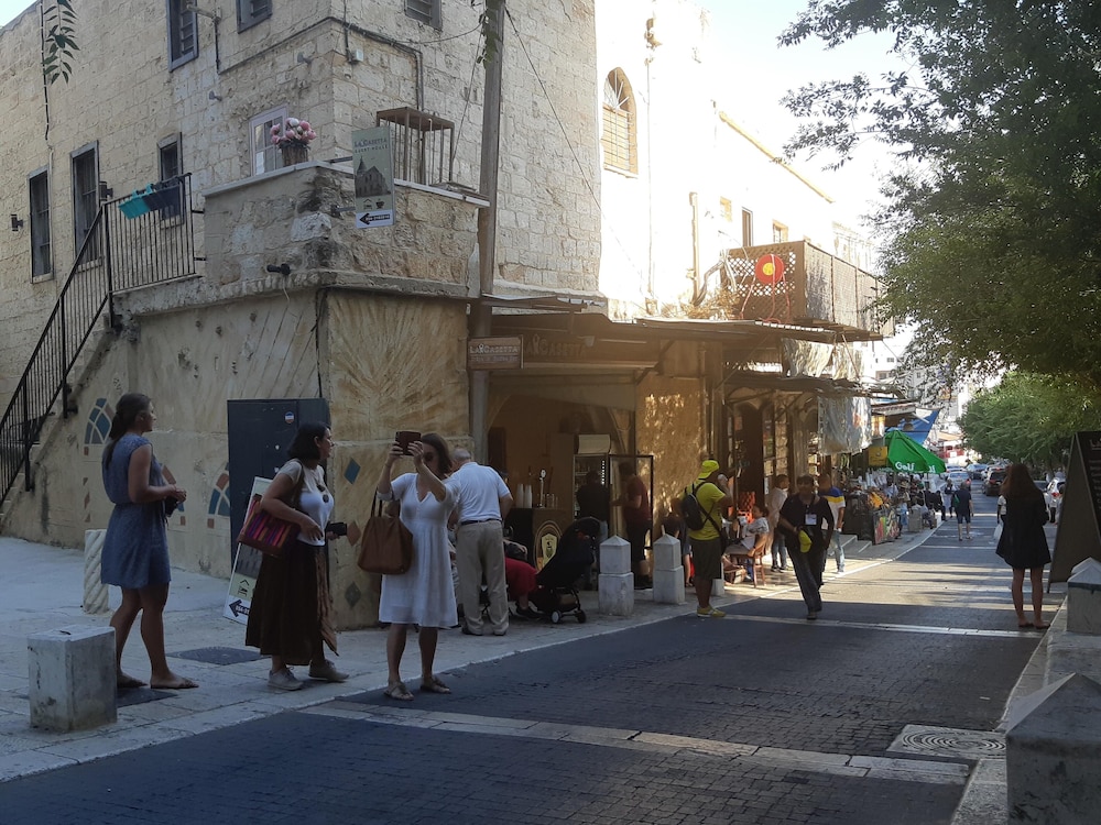 Photo 41