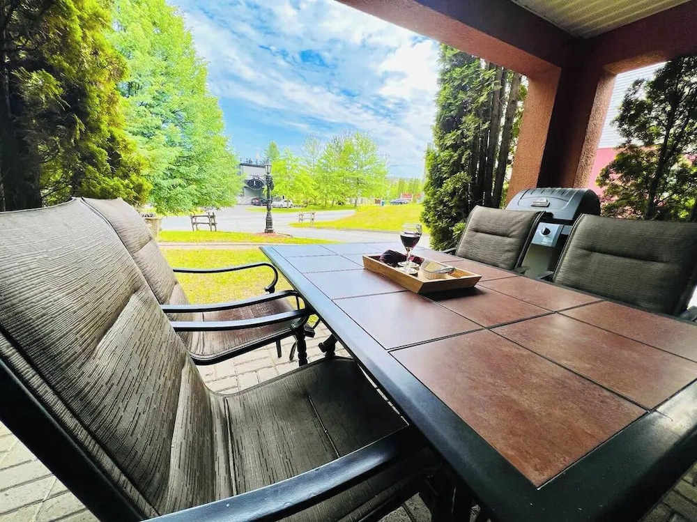 Club Azur Villa Hotelier