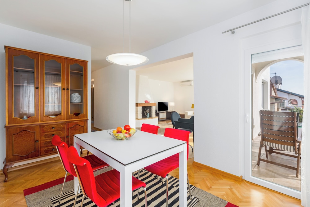 Apartment Elegant