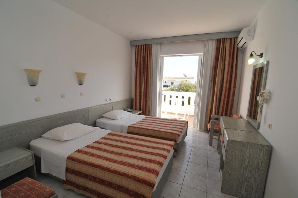 Fourtounis Hotel photo 5