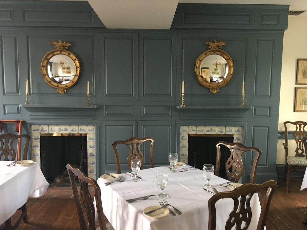 Spread Eagle Tavern and Inn